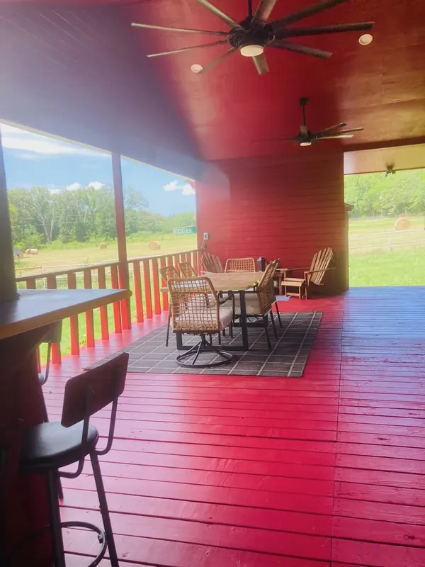 Outdoor dining space